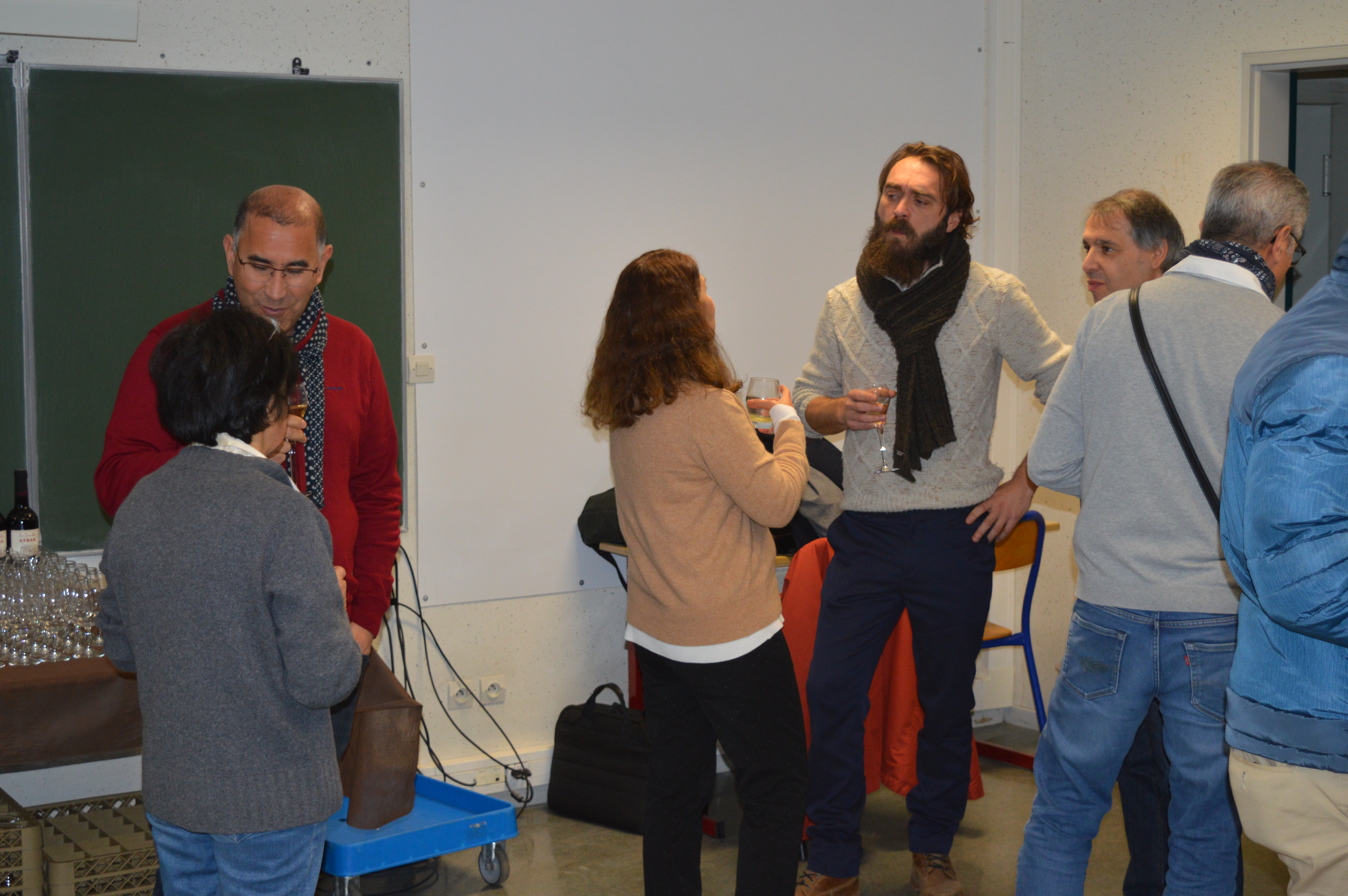 Repas et discussion  - 7