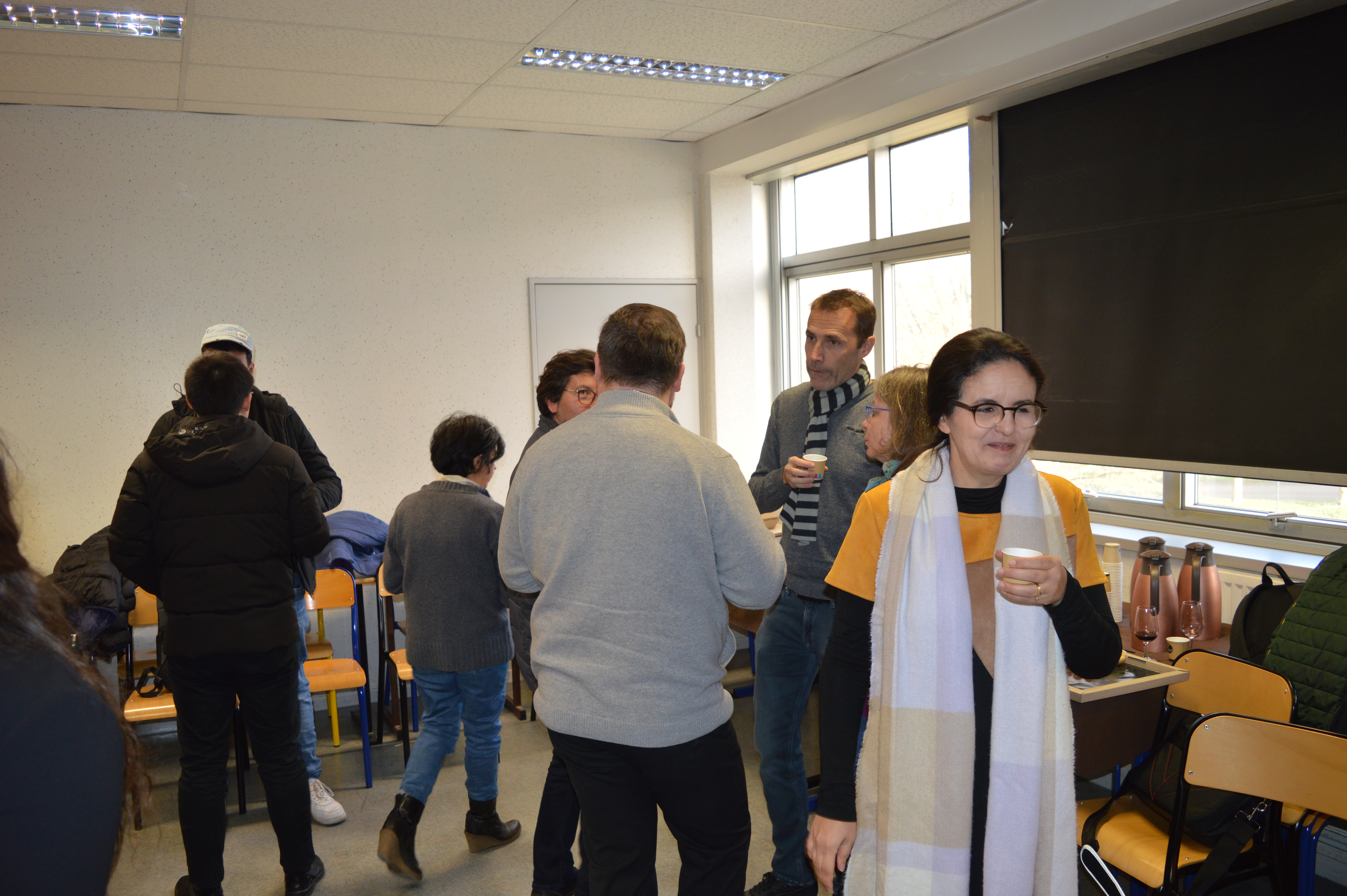 Repas et discussion  - 9