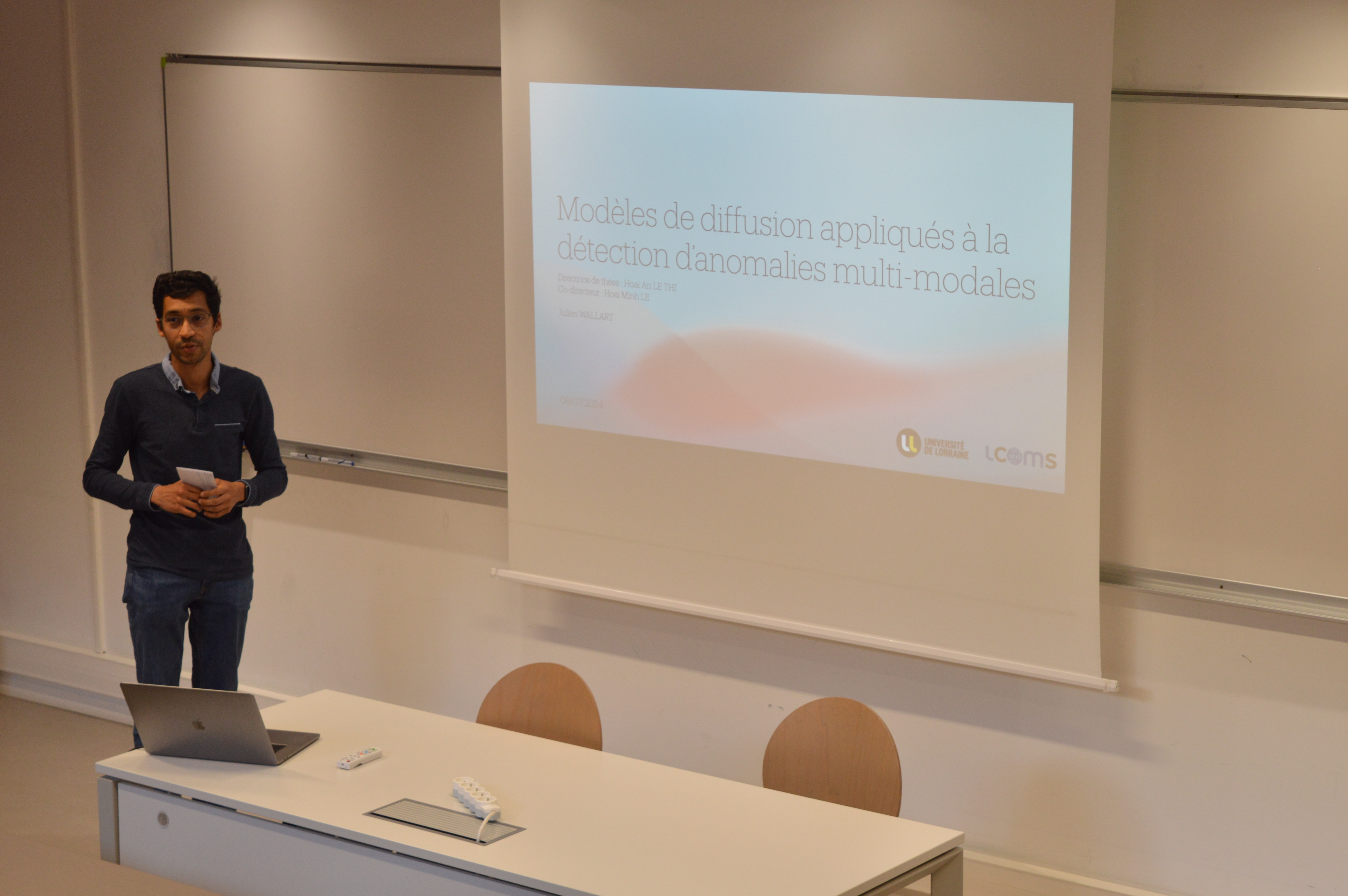 Exposé de Julien WALLART