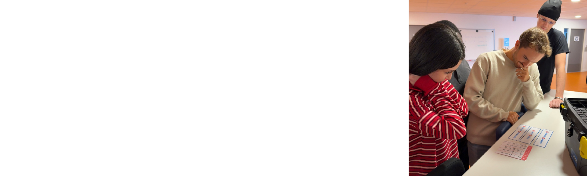 Visite des locaux du LCOMS par les étudiants en informatique